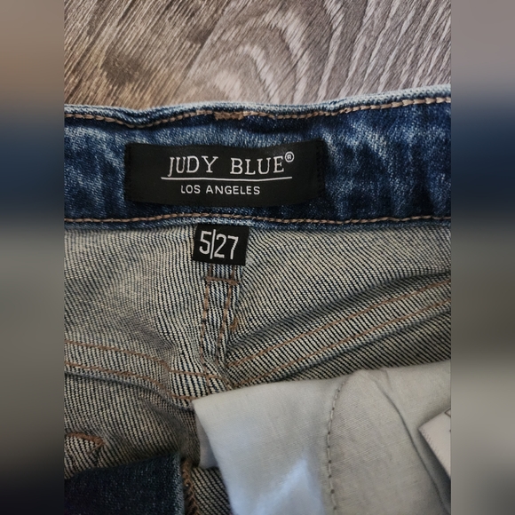 Judy Blue denim shorts - Picture 3 of 3